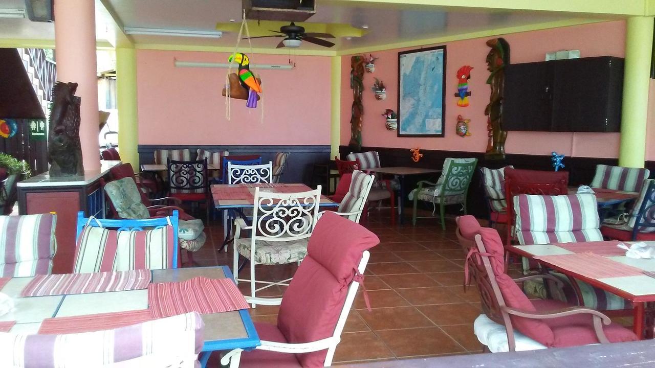 Alan'S Paradise Hotel Placencia Extérieur photo